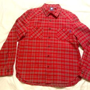 UNDEFEATED PLAID RED LONG SLEEVE SHIRT.SIZE-XL